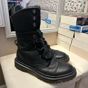 doc boots with ribbon laces !
